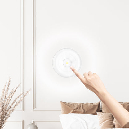 Luce Notturna LED – Accensione a Pressione – Adesiva da Parete – 3 Batterie AAA – Compatta e Facile da Installare – Luce Bianca – Modello Universale - MAX-O109
